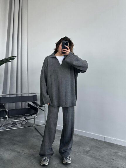 Kilsa Çizgili Antrasit Triko Takım