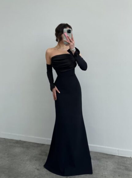 Carolina Kol Detay Siyah Abiye