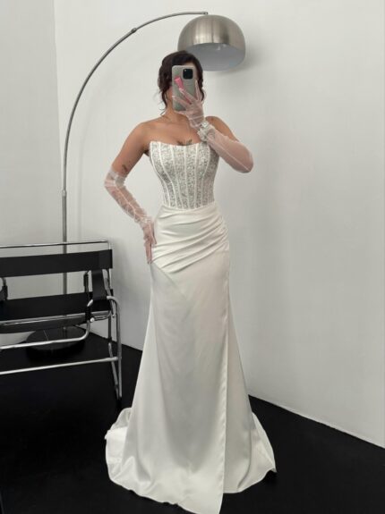 Lady Straplez Korse Detay Taşlı Beyaz Abiye