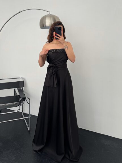 Ginevra Straplez Gül Detay Siyah Abiye