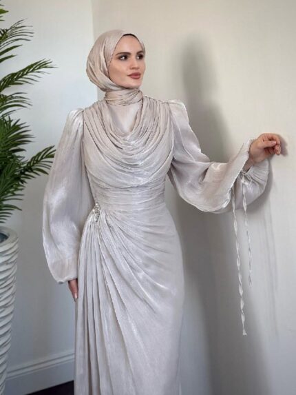 Jenika Omzu Ve Beli Taşlı Abiye Taş